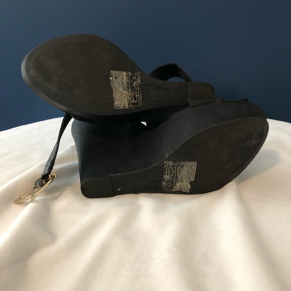 🖤Black wedge heels 🖤 - Picture 6 of 6